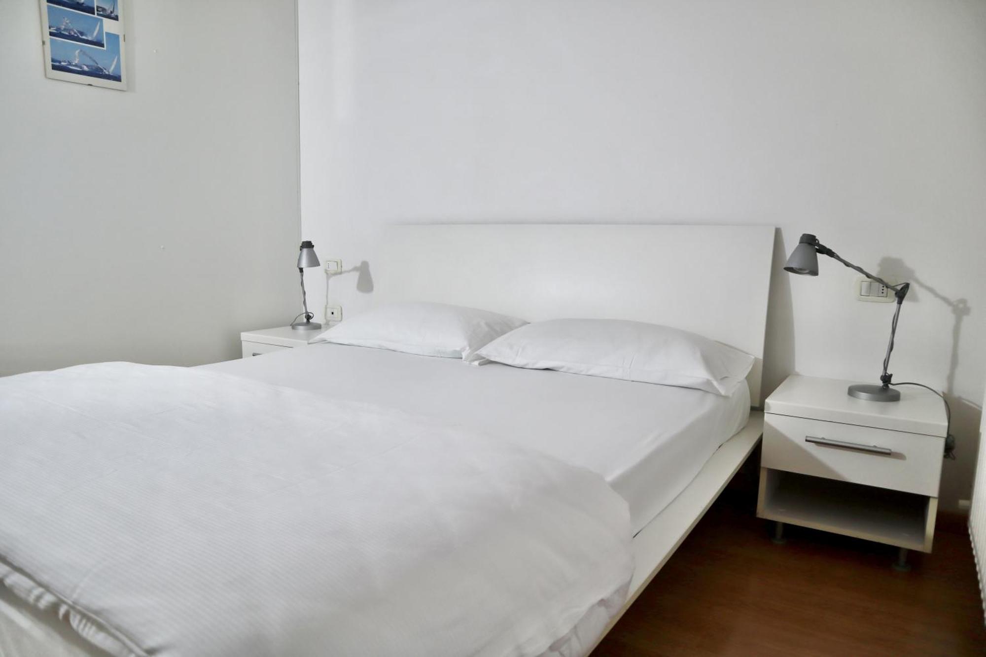 Windshouse Apartments Torbole Sul Garda Exterior photo