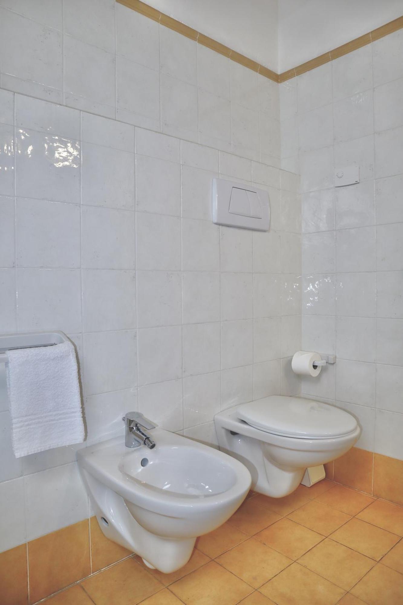 Windshouse Apartments Torbole Sul Garda Exterior photo