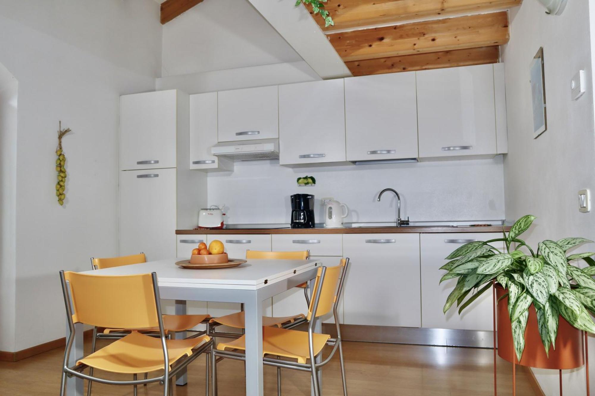Windshouse Apartments Torbole Sul Garda Exterior photo